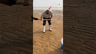He Found Hidden Gold in Beach Holes and This Happened 😳🏖️💰