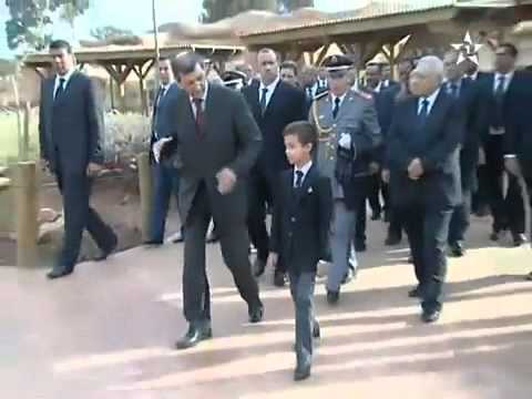 ولي العهد المغربي يفتتح حديقة حيوانات