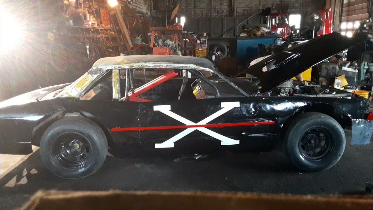 355 Chevy Isky cam 278 mega open headers idling and revving YouTube