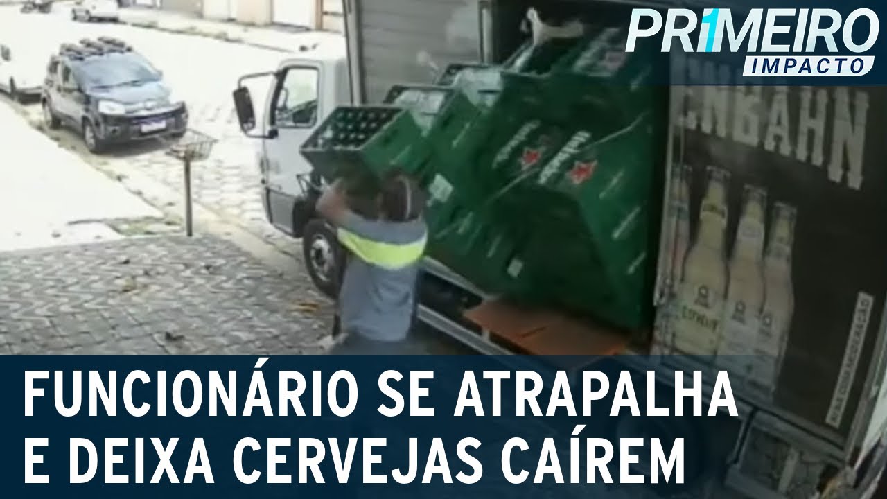 Entregador se atrapalha e provoca 'avalanche' de cerveja no