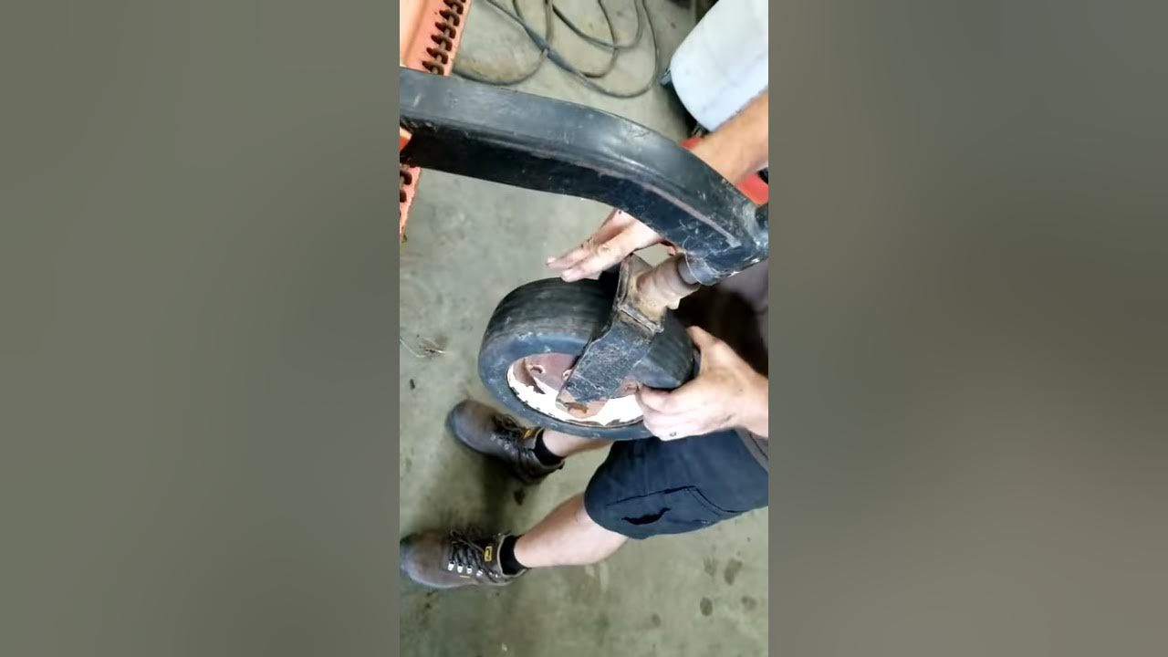 Wheel bearings on 72" Bush Hog finish mower YouTube