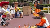 入場制限 ディズニーランドのエントランス 14年6月21日 土 Tdl Youtube 入場制限 ディズニーランドのエントランス 14年6月21日 土 Tdl Youtube
