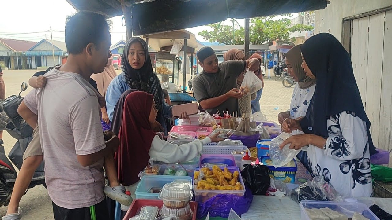 Berburu Takjil Dibulan Ramadhan