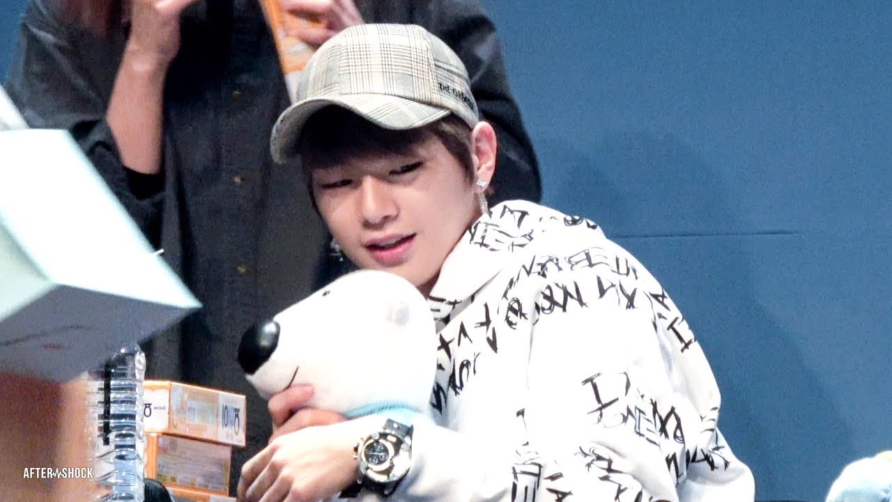 180111 워너원 요하이 팬사인회 강다니엘 - 벌레가 너무너무 싫은 녤이😖 (