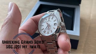 Unboxing & Admiring the Grand Seiko SBGJ201 Mt. Iwate