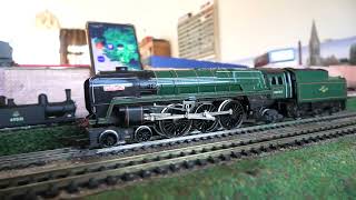 last runs OO Hornby R063 4-8-2 Britannia BR 70000 tender drive analog