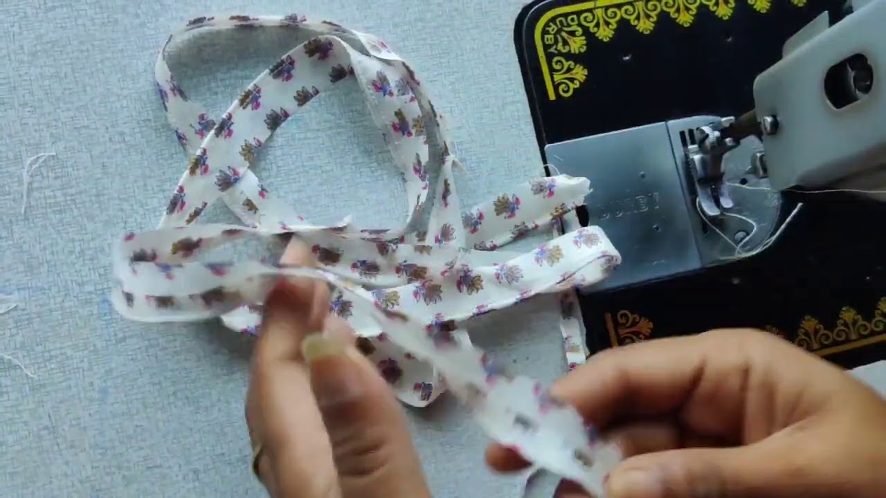 ( ಪಾಠ  -14 )blouse ಗೆ piping ಬಟ್ಟೆ ಯಾವ ರೀತಿ cut ಮಾಡಿ correct ಆಗಿ piping ಕೊಡೋದು ಅಂತ ನೋಡಿ