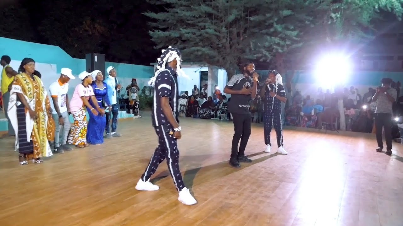 Team Ambadomo feat Ebelou Djiguiba l'enfant du pays Dogon ○○ Môlibi le éré wôlô○○