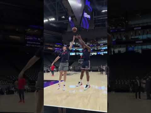 Kawhi 90 seconds straight no misses🤖