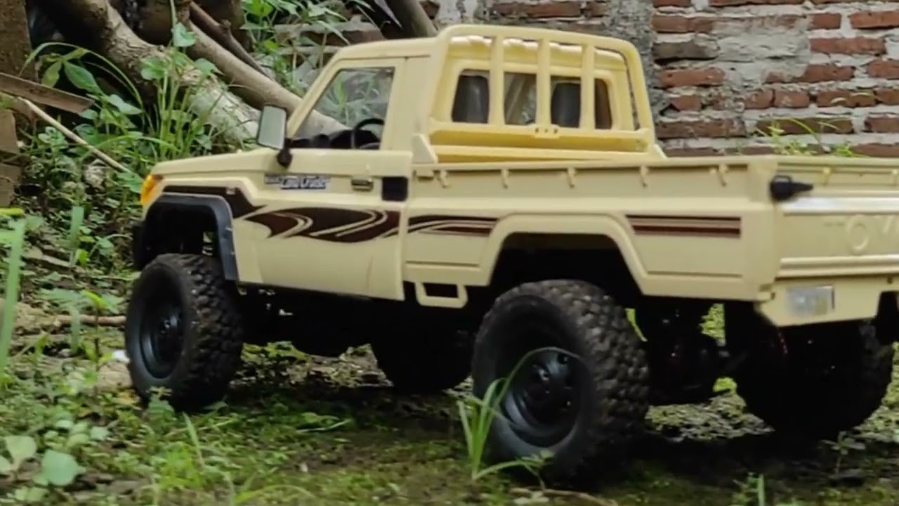 Rc LC 79 Land Cruiser MN82 off-road 4 Wd || mabar santai