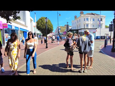 Eastbourne England town center | Eastbourne Relaxing summer walk  | UK's sunniest place 🌞