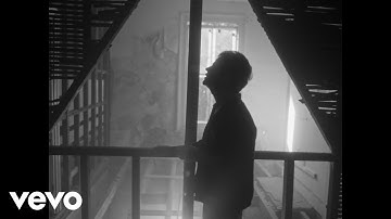 Jamie Cullum - Drink (Official Video)