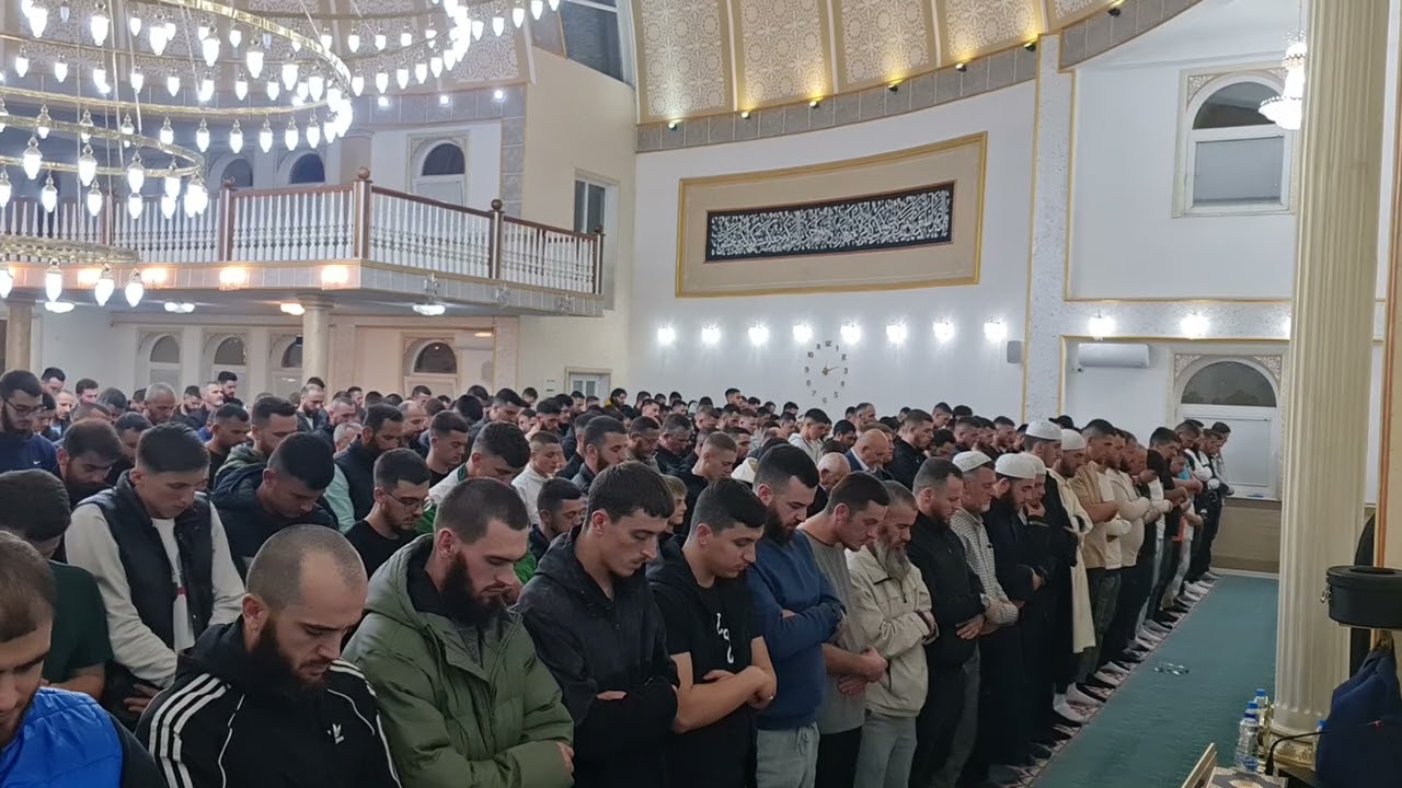 KuranAlbanians - Sheikh dr.hfz.Bali Sadiku, hfz.Uvejs Ajeti and hfz.Abdullah Sadiku. Kiyam Layl. V3