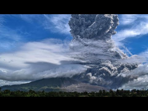 Video: Den indonesiske vulkan Sinabung (foto)