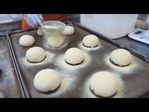 How To Make Korean Style Cream Cheese with Cranberry Bread - Korean Food [ASMR]