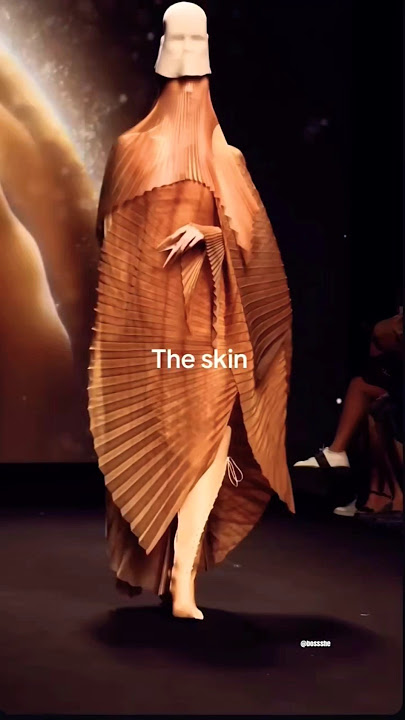 four layers of body designed as a dress🪽💓 #fypage#fashionweek#fasionista#runway#fasionista#humanbody