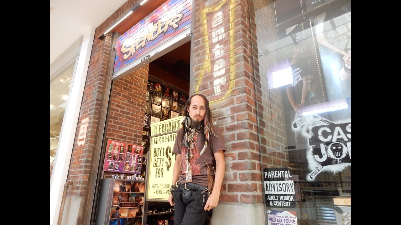 MY EXPERIENCE WORKING AT SPENCER'S GIFTS / THIRD OFFICIAL WEEK YouTube