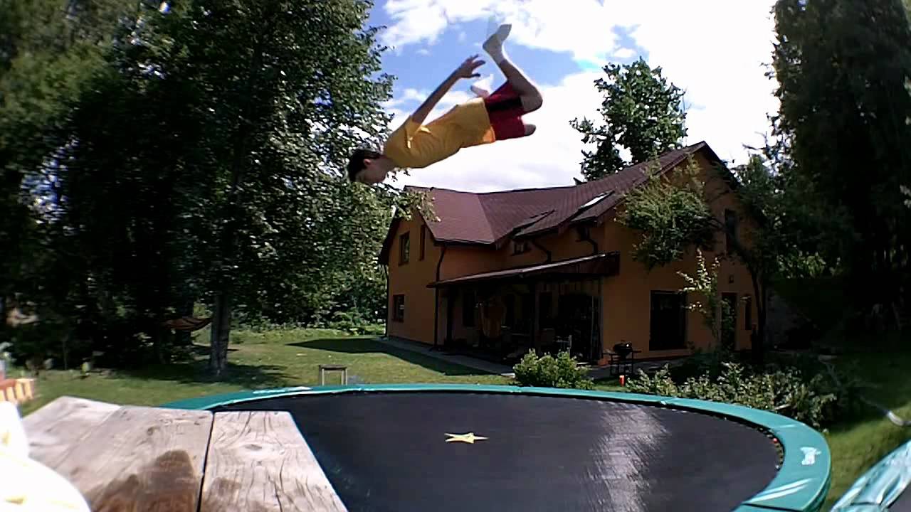 Trampoline (Twixtor test, Kodak PlaySport Zx3)