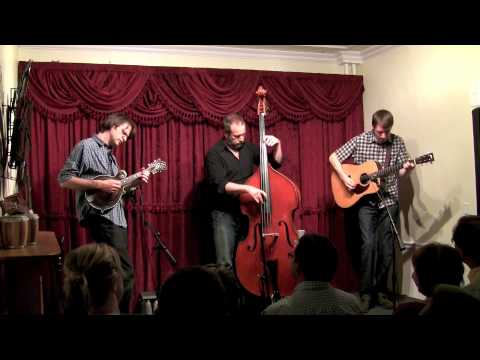 The Matt Flinner Trio performs Half Moondog at Hig...