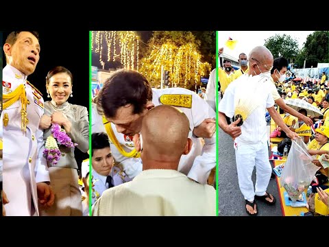 'ในหลวง' ทรงมีพระเสโทไหลอาบพระพักตร์..พุทธะอิสระและประชาชน ร่วมทูลเกล้าถวายเงิน