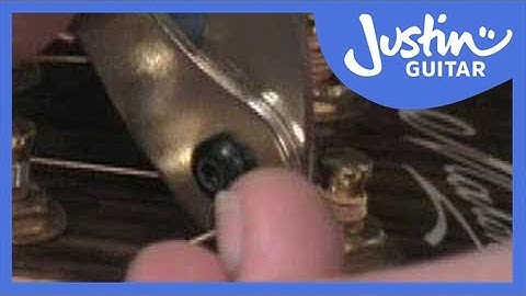 Change Acoustic Guitar Strings #2of2 (Guitar Lesson) How to play