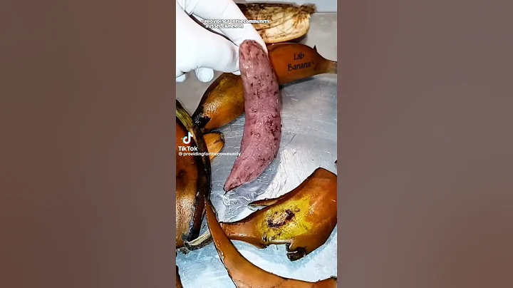 Alive Banana? 🧐 #short #shorts