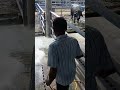 पशु के घर की फर्श में ऐसे बुटोक्स स्प्रे कराके किलनी,टिक्स का रोकथाम करेंSpray Butox to control tick