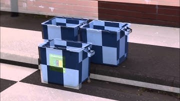 Digital Compositing 2 - Free move shot with checkers - l006678b.