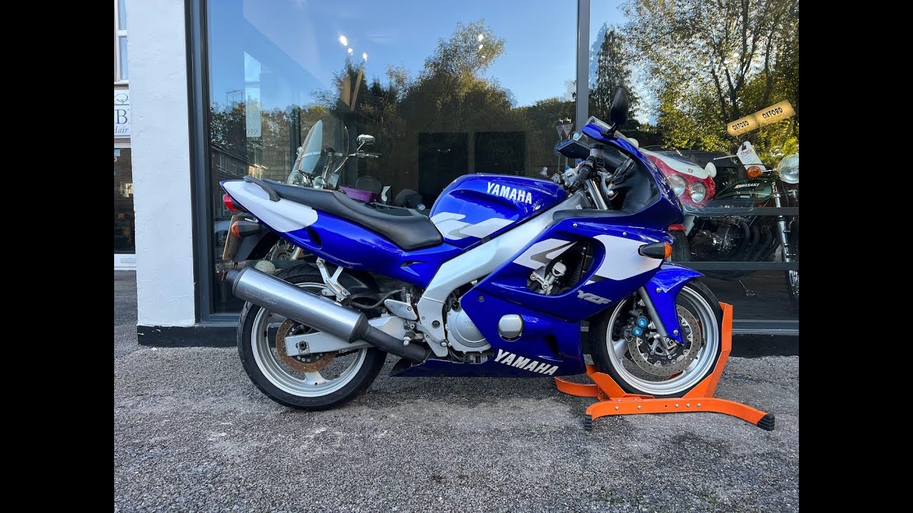 YAMAHA YZF600R THUNDER CAT 1998 WHITE & BLUE QUICK REVIEW & START