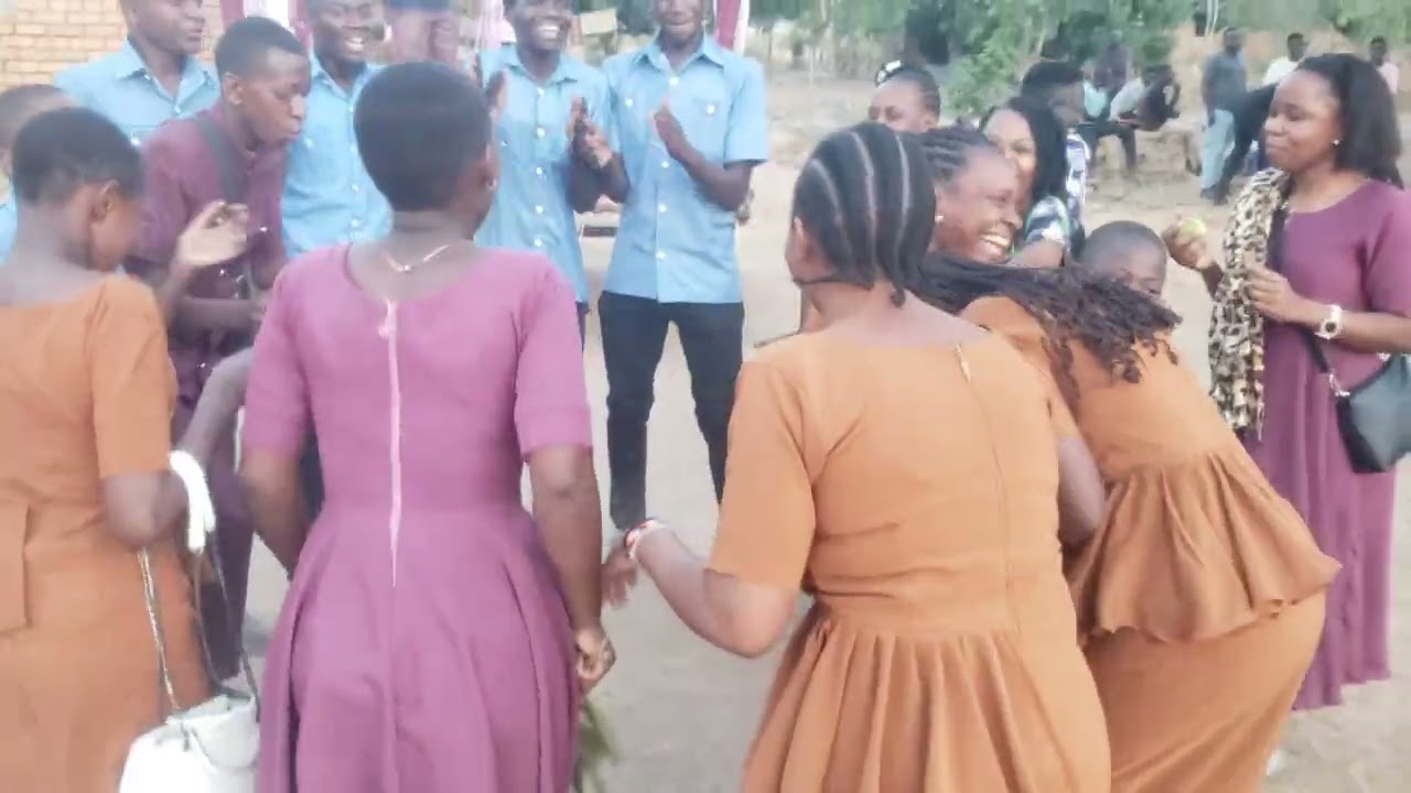 MAGIA CHILOLO & FPCT SIKONGE-Nyumbani kwetu kuzuri