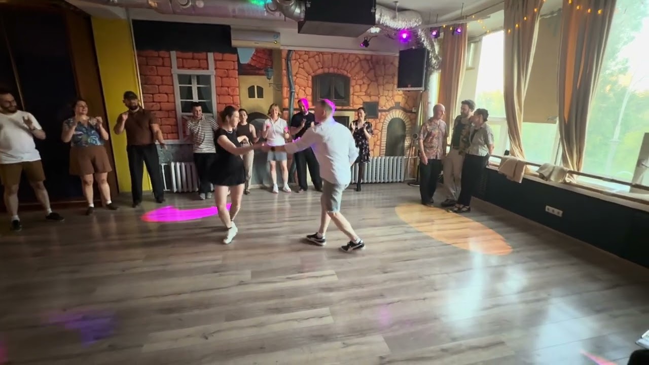 Lindy Hop M&M ProAm. Valeria Volvach & Igor Ogryzko