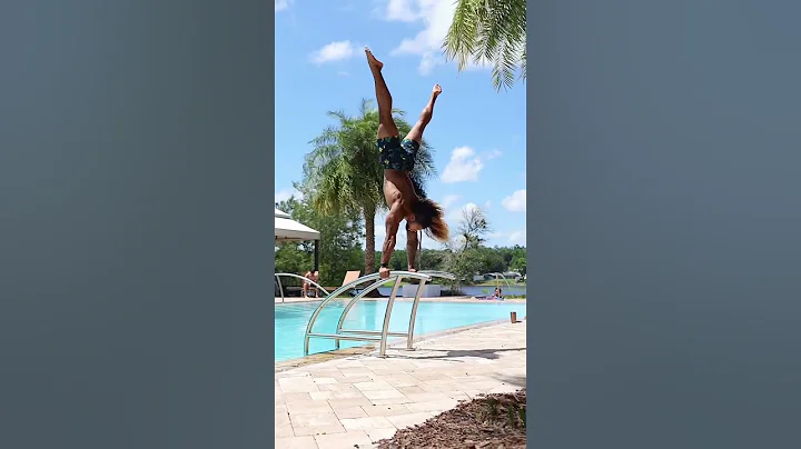 Best Way To Enter The Pool. 🌊 #calithenics