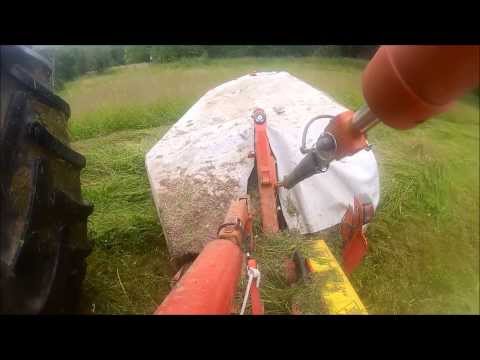 gras-mähen-und-wenden-mit-john-deere-und-new-holland-*2013*