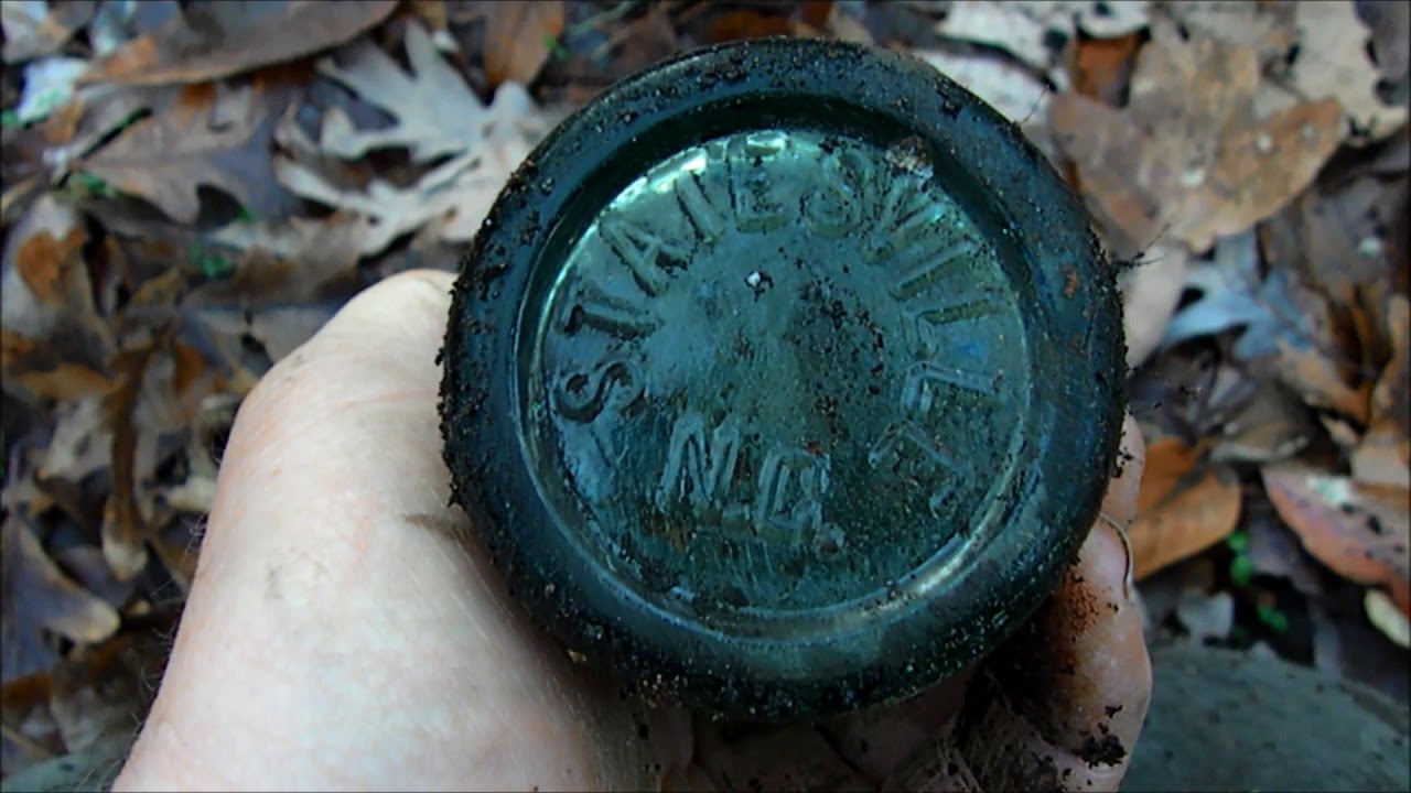 Digging for Old Bottles in Taylorsville N.C.