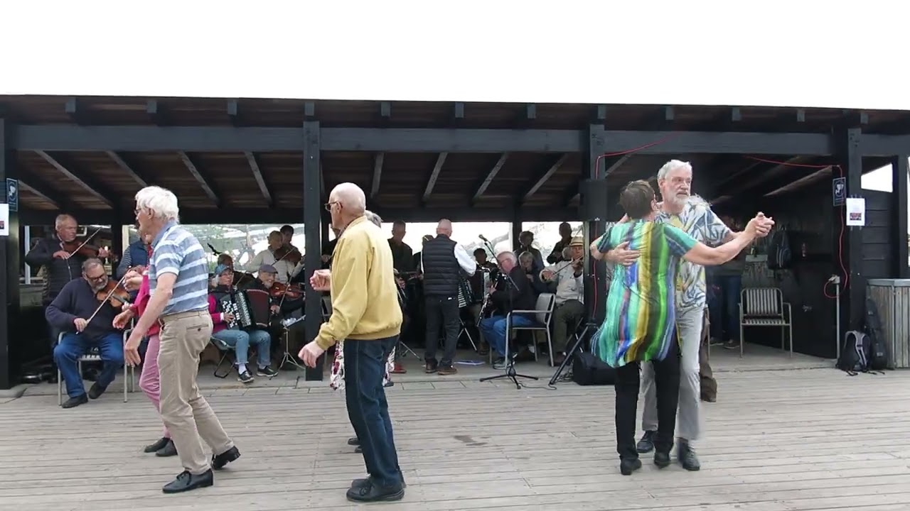 Svensk Annas vals (S) / Roskilde Spillemandslaug