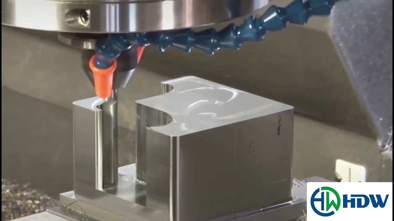 What are the main type of milling machines and how do they differ in terms of their orientation?