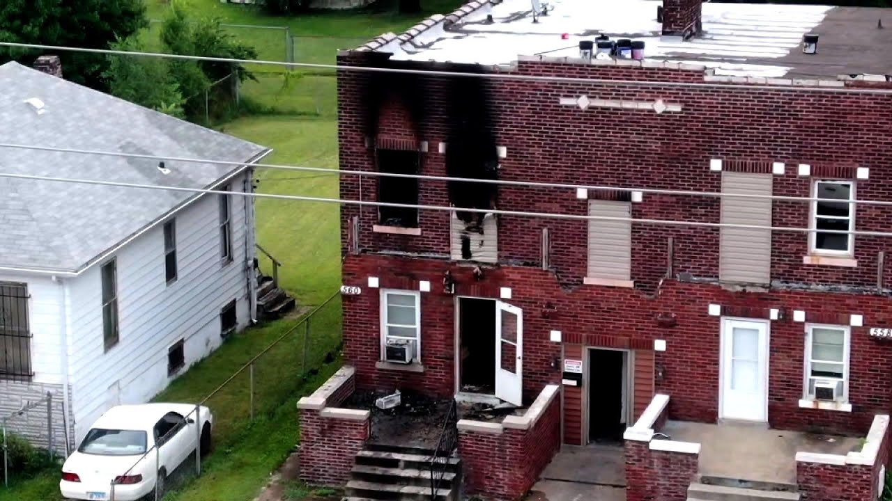 5 children home alone die in East St. Louis fire - YouTube