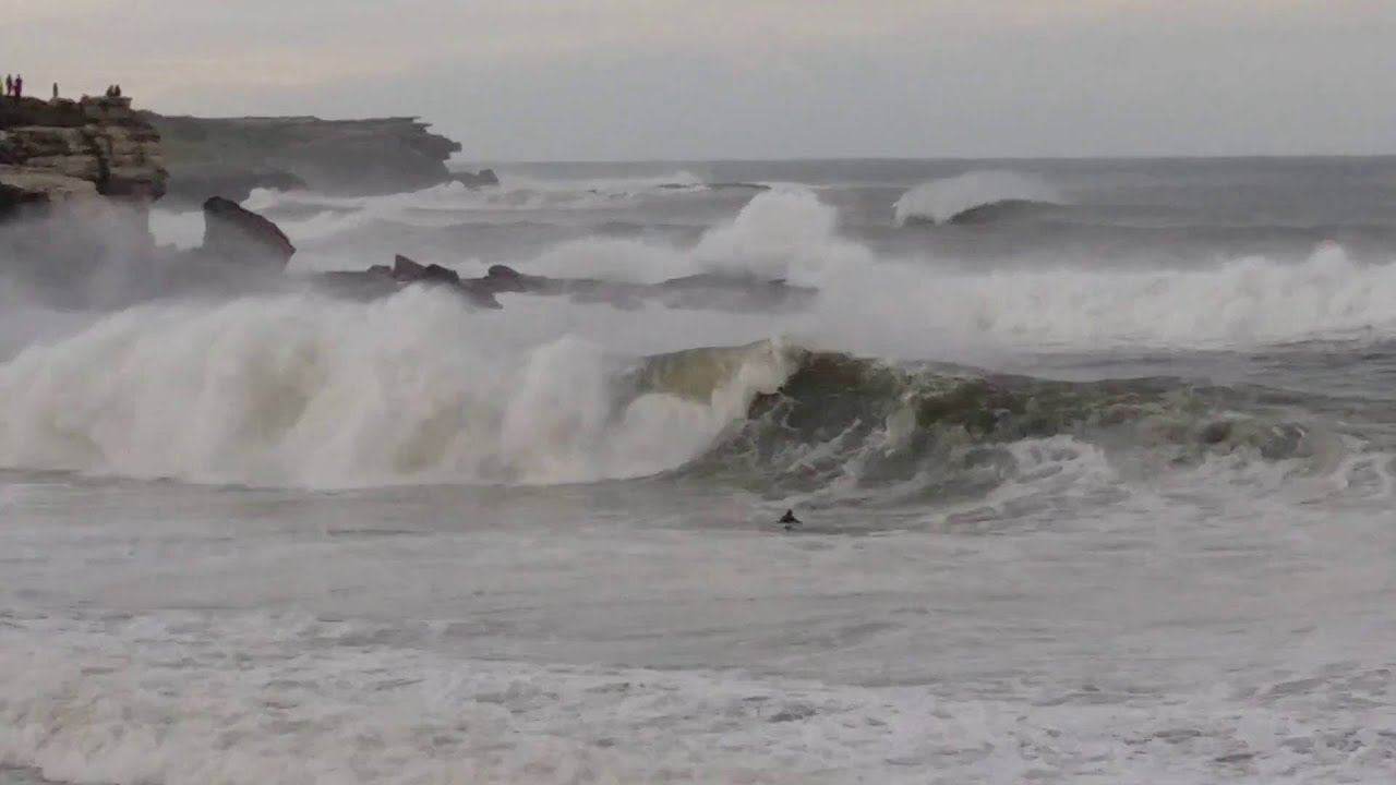 Coogee Beach big waves 6 Jun 2016 YouTube