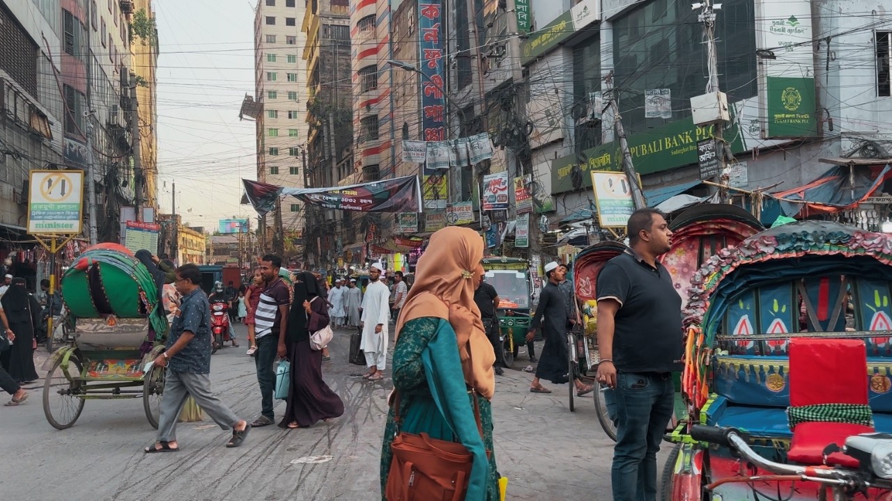 🇧🇩 Old Dhaka, Bangladesh: The REAL Everyday Life in a Crowded City