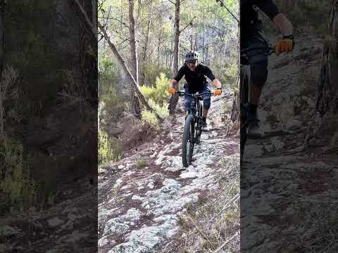 Como me gusta esta Senda MTB mediterránea. 🚵😎 #ebike #emtb #avinox #veldurogue