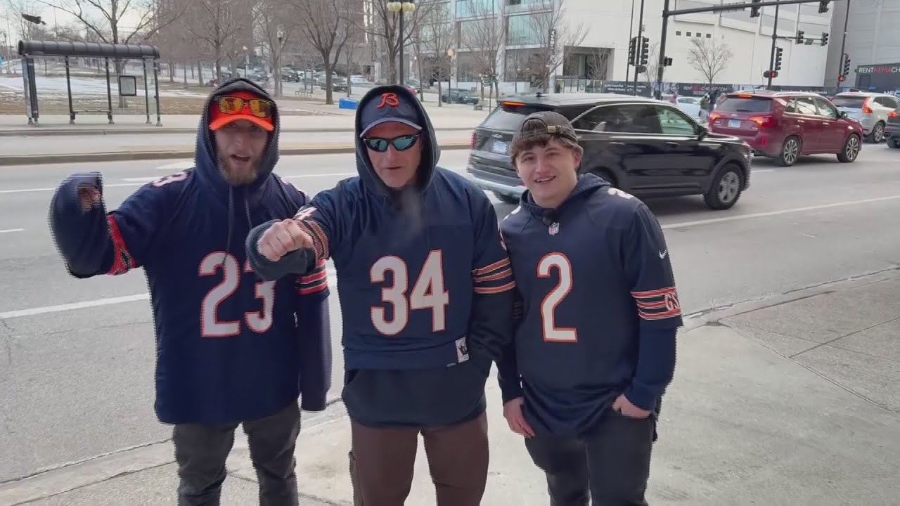 Cold weather not stopping fans from cheering on Bears Sunday at Soldier Field