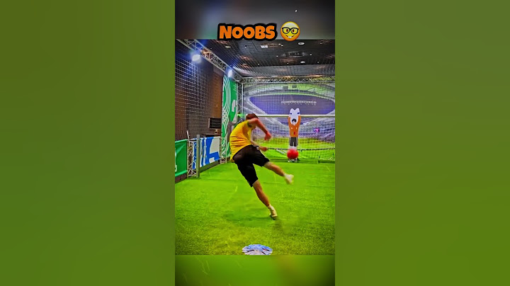 Noob Vs Pro Soccer Players #edit #trollface #troll