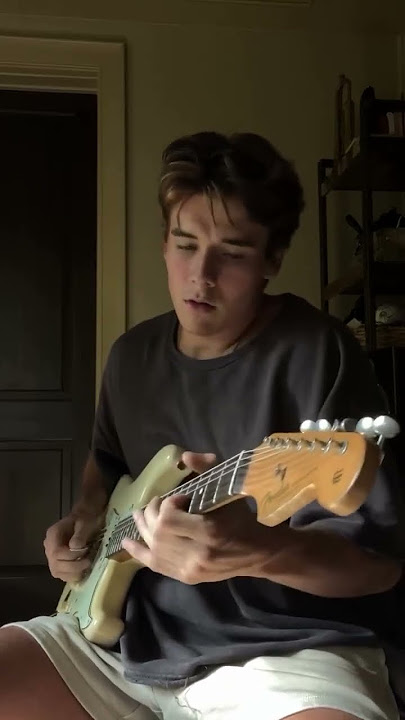 dangerous woman . . . . . #arianagrande #dangerouswoman #electricguitar