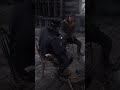 Hosea isnt convinced by Dutch