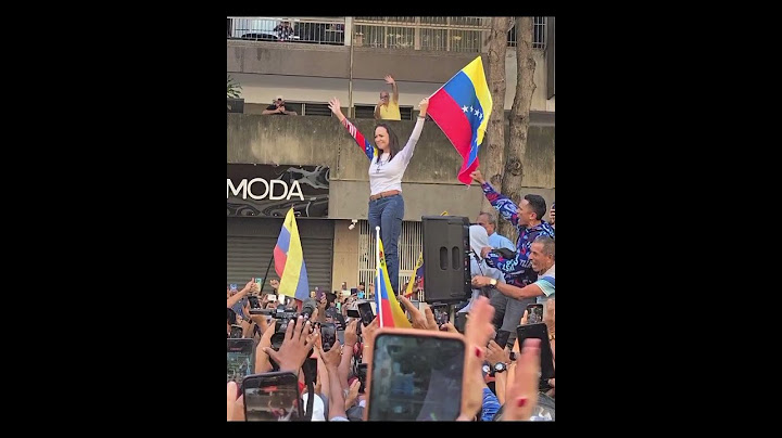 María Corina Machado sale de la clandestinidad y se presenta en la marcha de Caracas