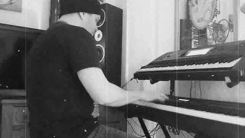 Yamaha MOX8 creating a hiphop Track by Marcel Ensing