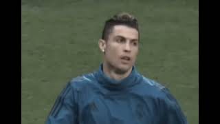 Önce Biraz Gülecek…