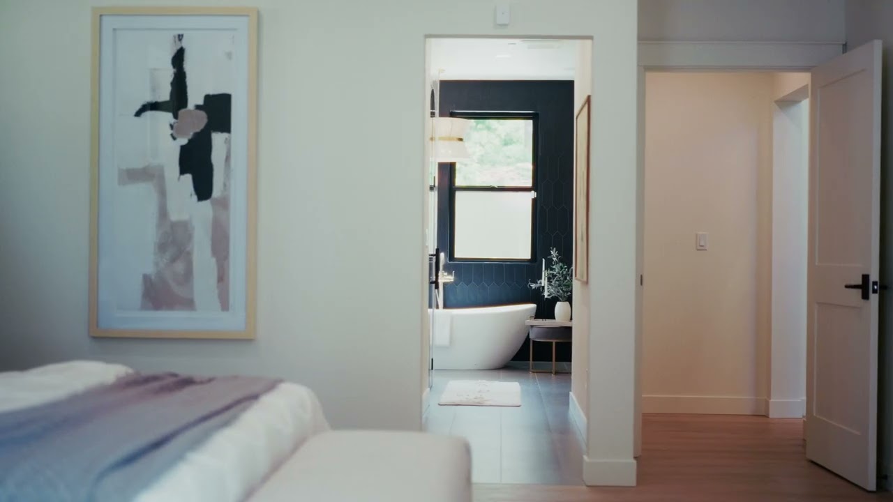 Iconic North Fork Road, like-new luxury home for sale!