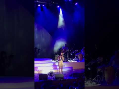 Melike ŞAHİN - Seyre Dursun Aşk (Live) #gülşen #melikeşahin #aşk