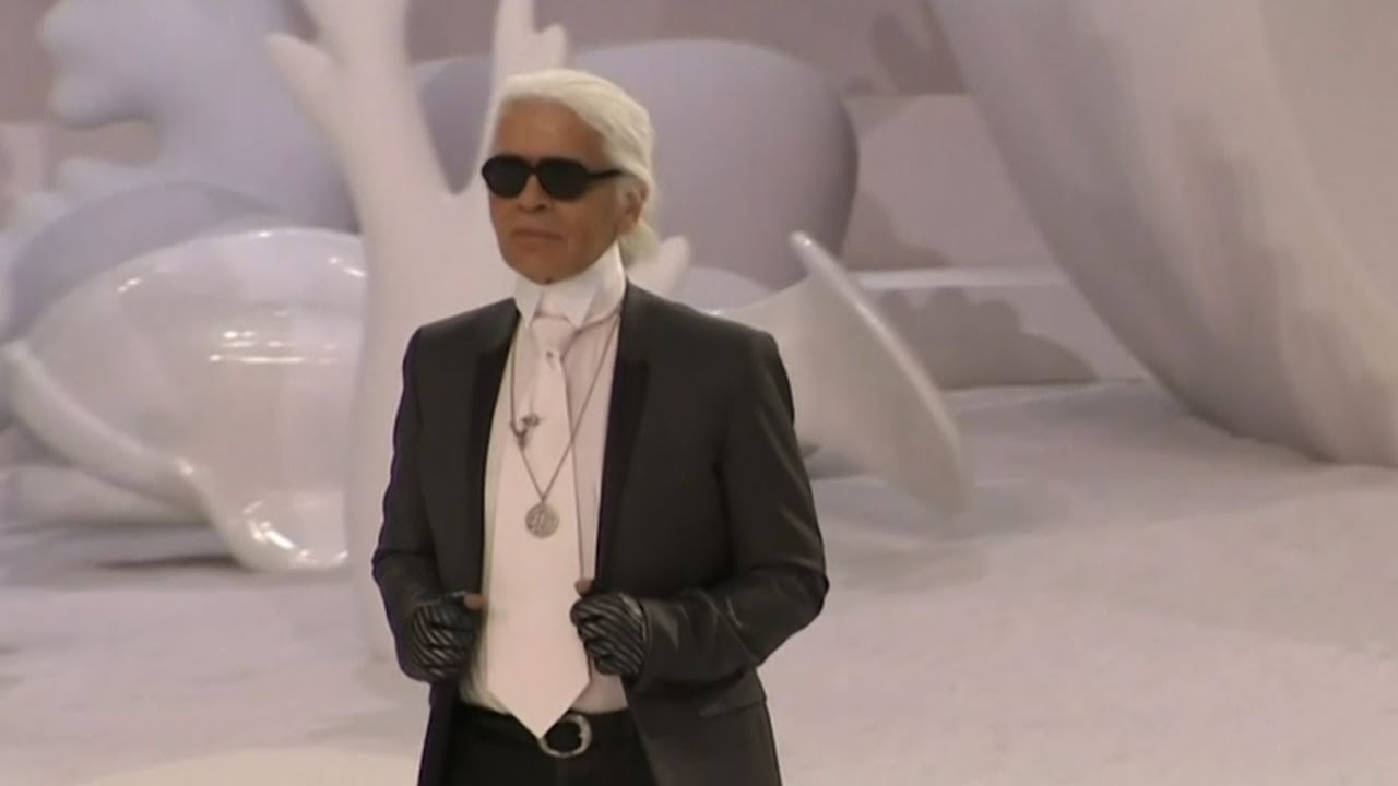 Karl Lagerfeld Dead: Celebrities Pay Tribute On Social Media